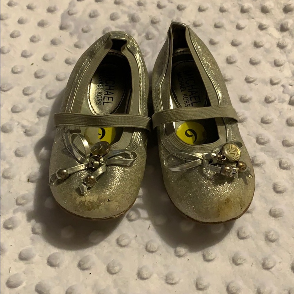 *Authentic* Micheal Kors flats